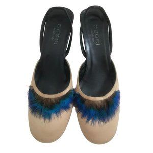 Vintage Gucci very rare gold satin sling back kitten heels